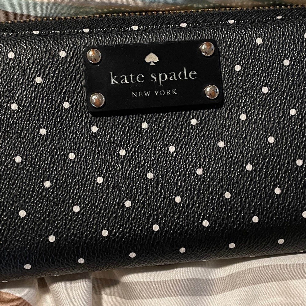 Kate Spade Lacey Kennywood black dot wallet